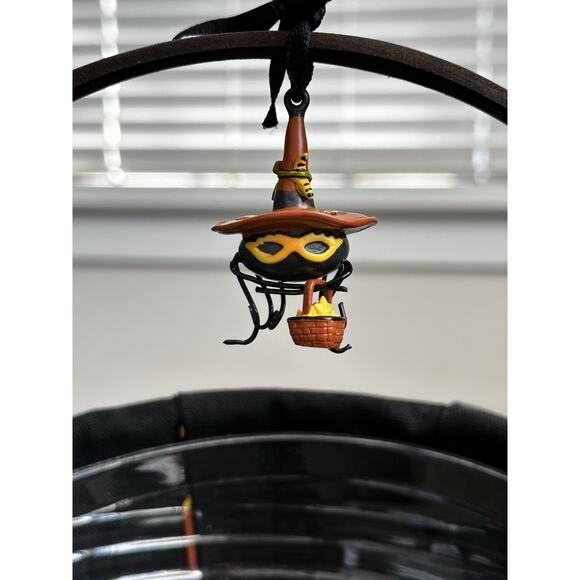 Longaberger 2006 Small Autumn Treats Basket w/ Protector Liner & Spider Charm - Picture 5 of 6